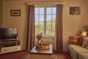 Living Room- click for photo gallery